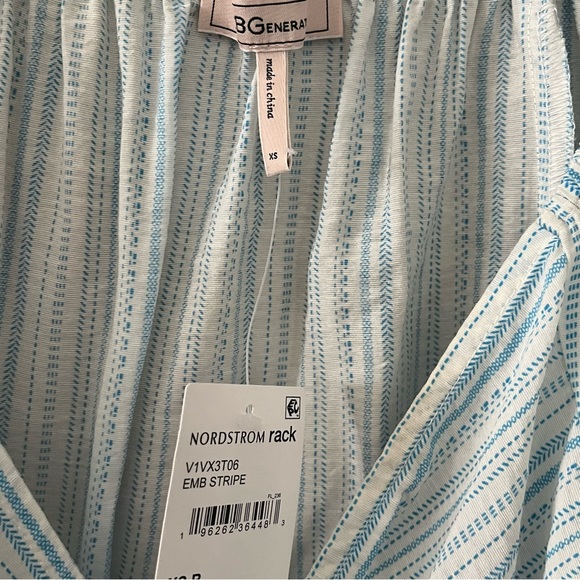 BCBGENERATION Blue and White Striped Tie Side Faux Wrap Crop Top Size XS - Picture 4 of 11